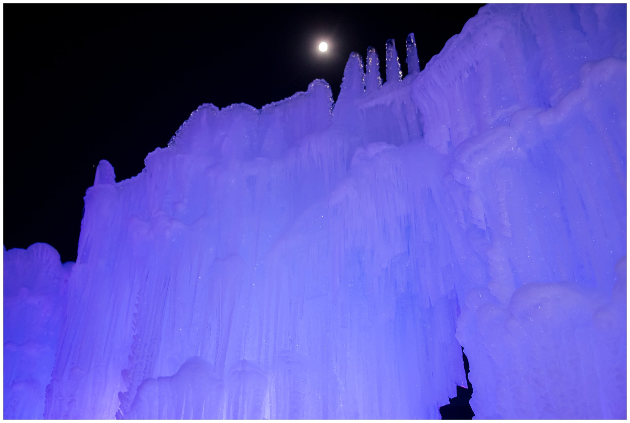 Ice Castles: Lincoln New Hampshire - Laura Lee Photography