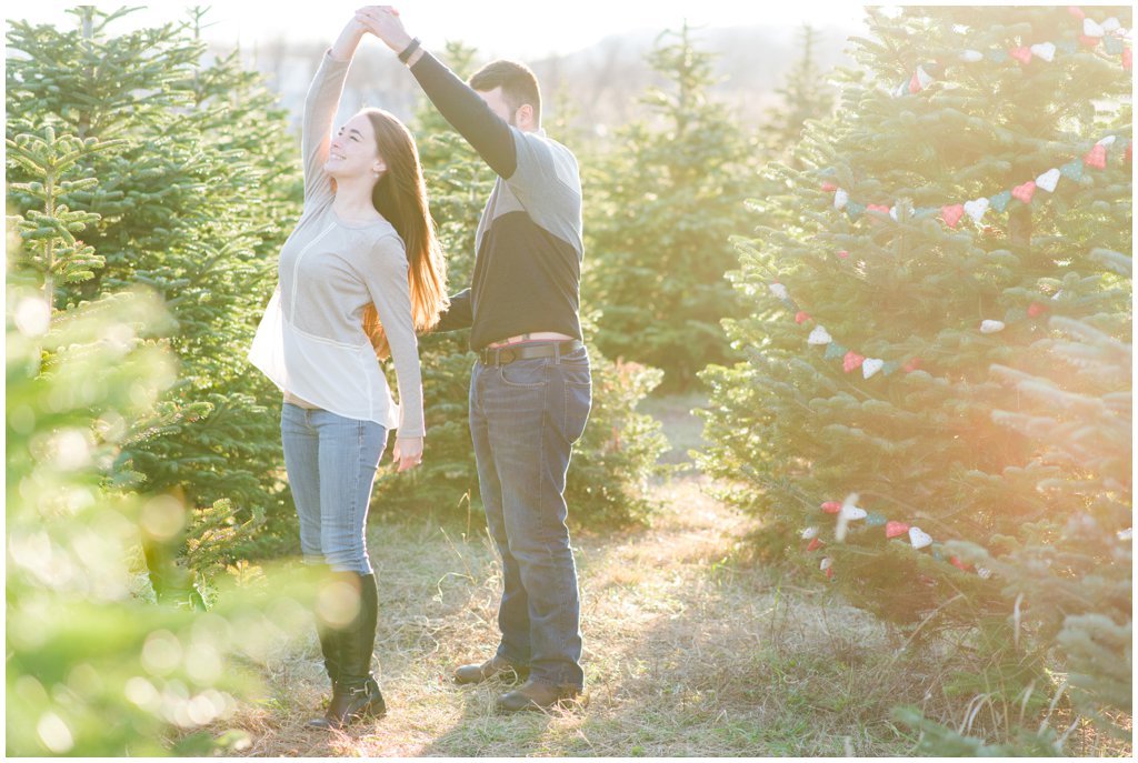 Perfect Christmas Tree Farm_Katie and Zack Engagement Photo_0026