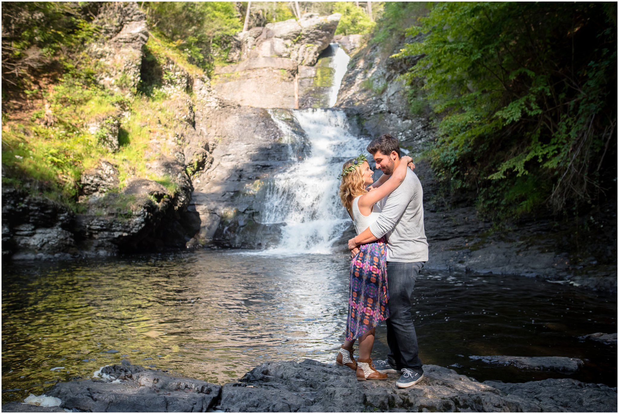 Watrefall Engagement Session Photo_ Blog Laura Lee Photography_0007