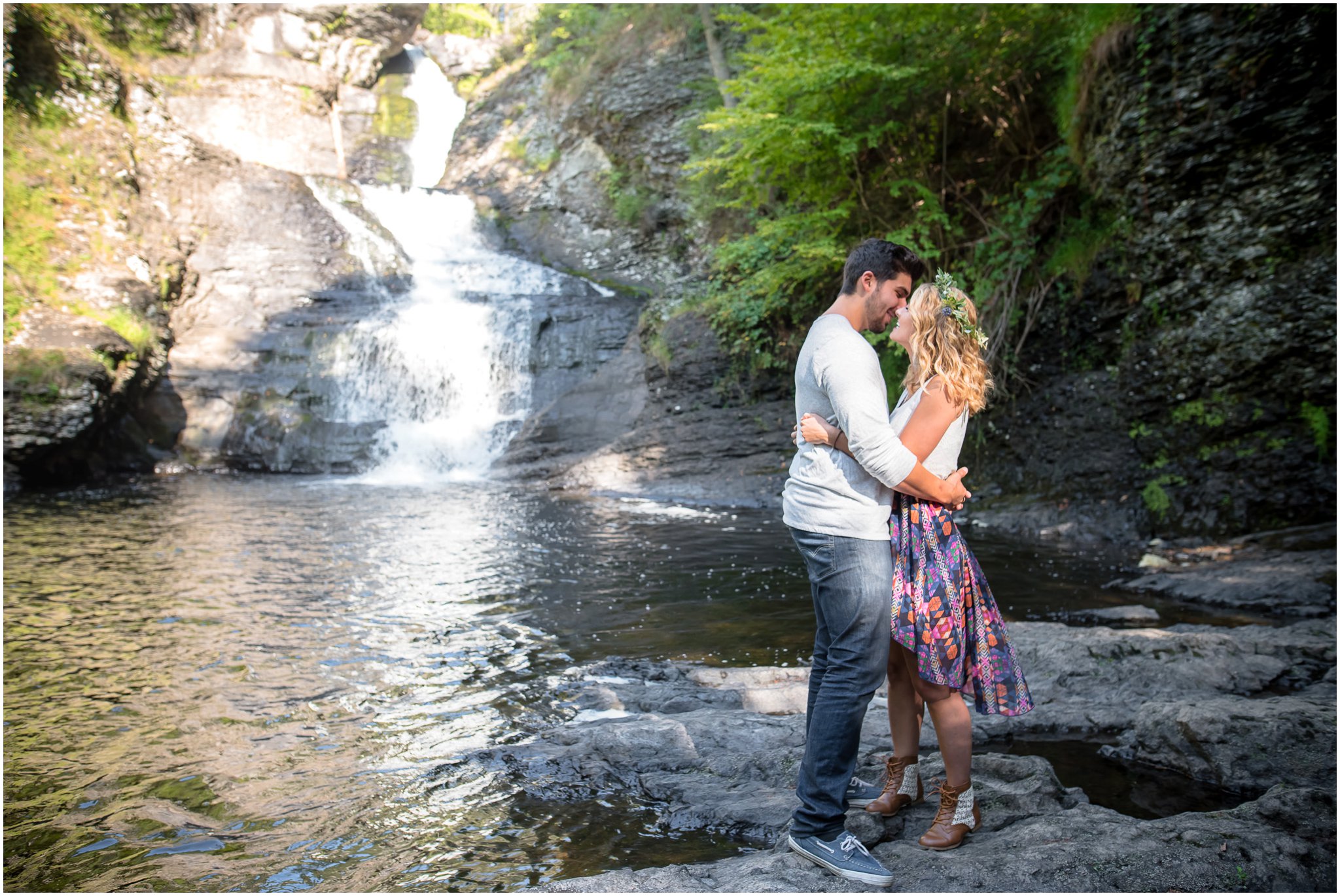 Watrefall Engagement Session Photo_ Blog Laura Lee Photography_0009
