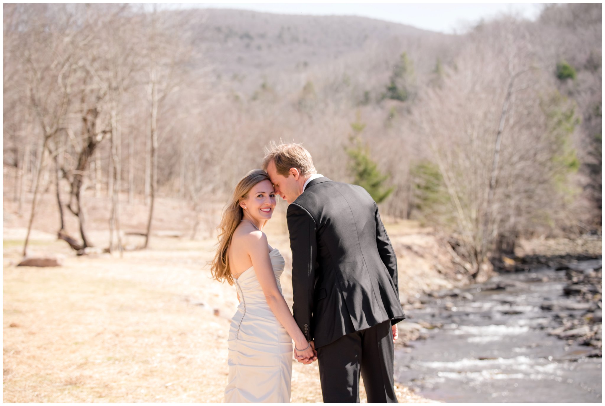 Full Moon Resort Wedding_Christian and Janine_Catskills Wedding Photographer_Laura Lee Photography_0015