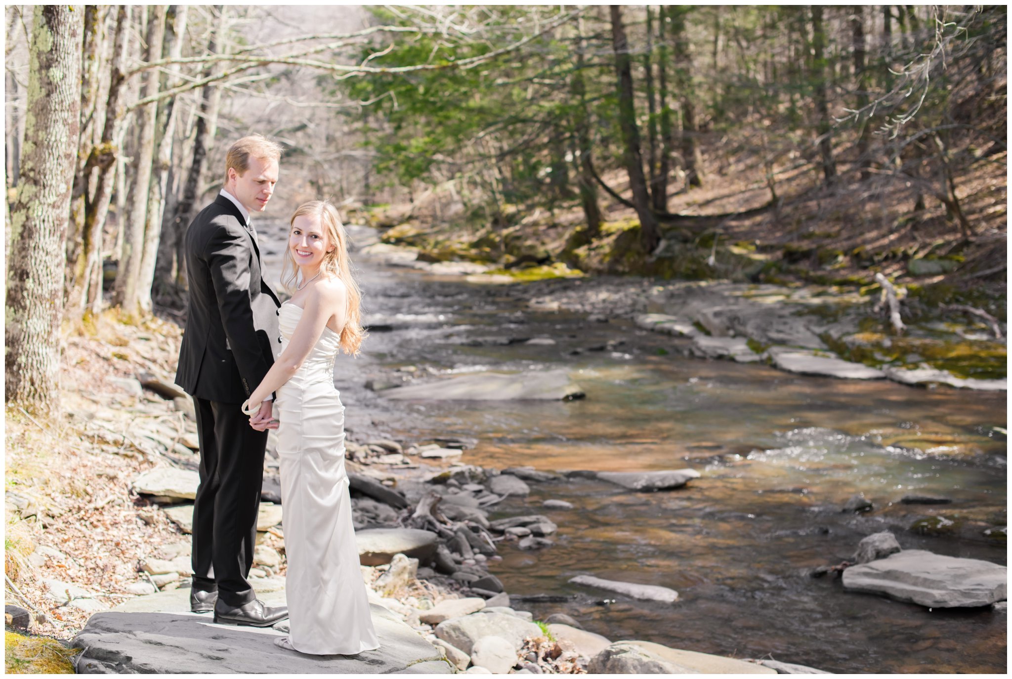 Full Moon Resort Wedding_Christian and Janine_Catskills Wedding Photographer_Laura Lee Photography_0026