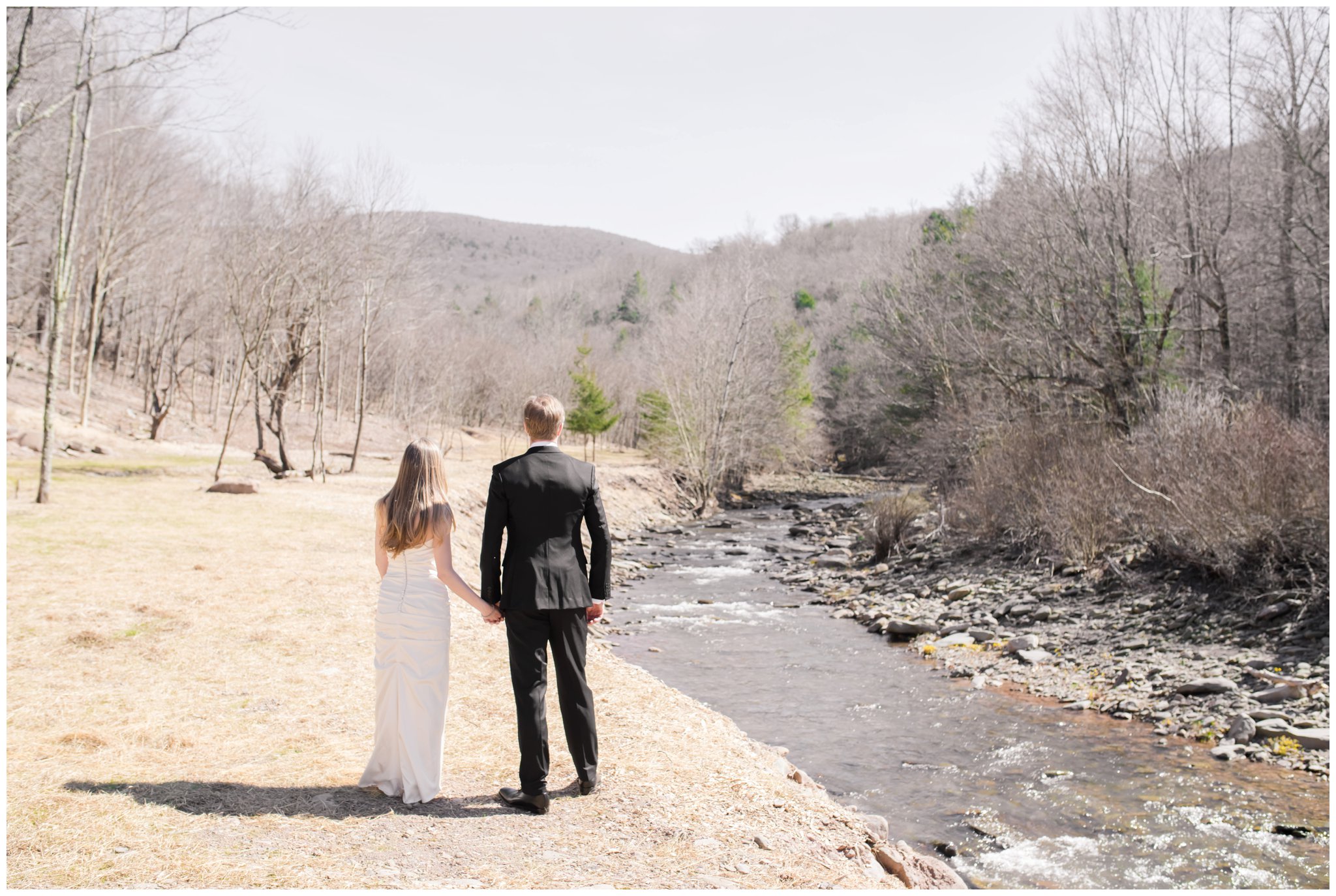 Full Moon Resort Wedding_Christian and Janine_Catskills Wedding Photographer_Laura Lee Photography_0029