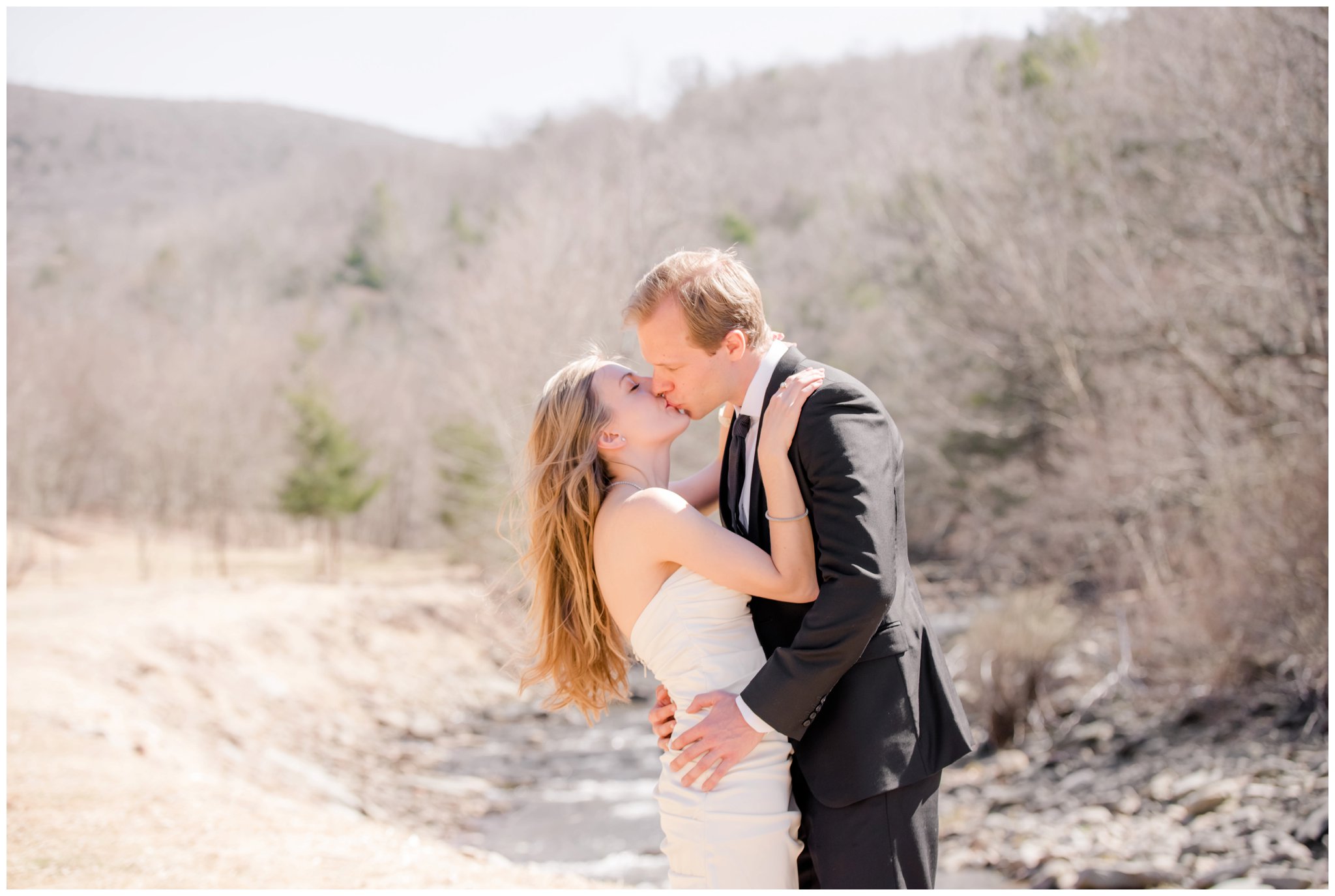 Full Moon Resort Wedding_Christian and Janine_Catskills Wedding Photographer_Laura Lee Photography_0057