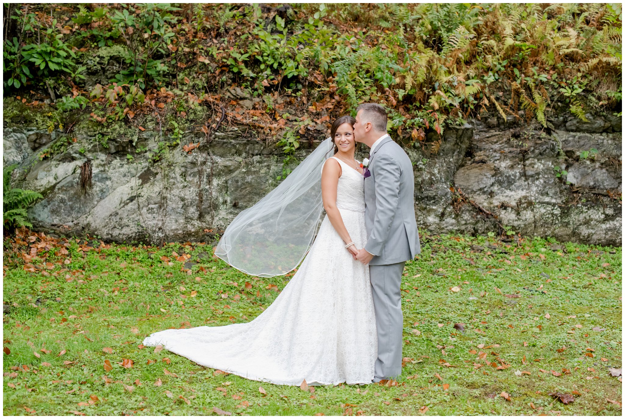Laura Lee PhotographyDiana and Anthony | Stroudsmoor Country Inn Wedding | NJ, NY and ...2048 x 1374
