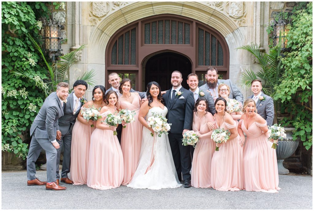 bridal party portraits with manor