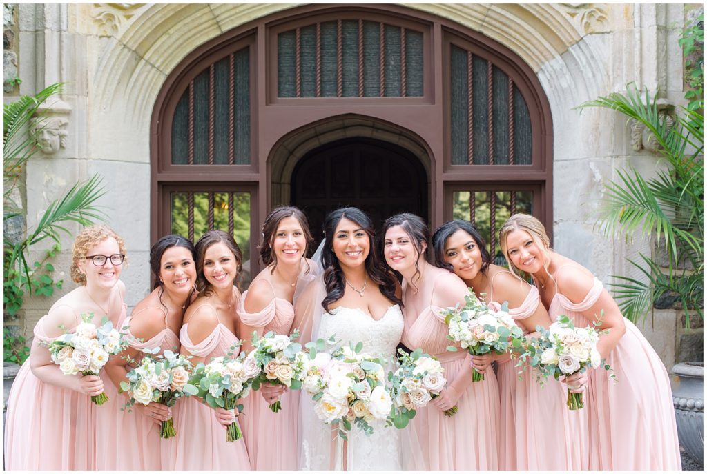 bridal party portraits with manor